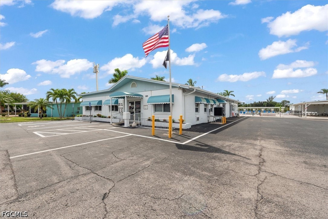 3 Bed ManufacturedHome for Sale in Fort Myers, photo 34