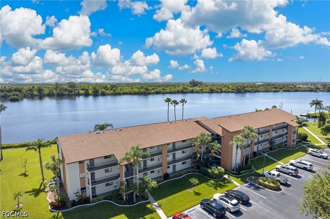 2 Bed Waterfront Home for Sale in North Fort Myers, photo 34