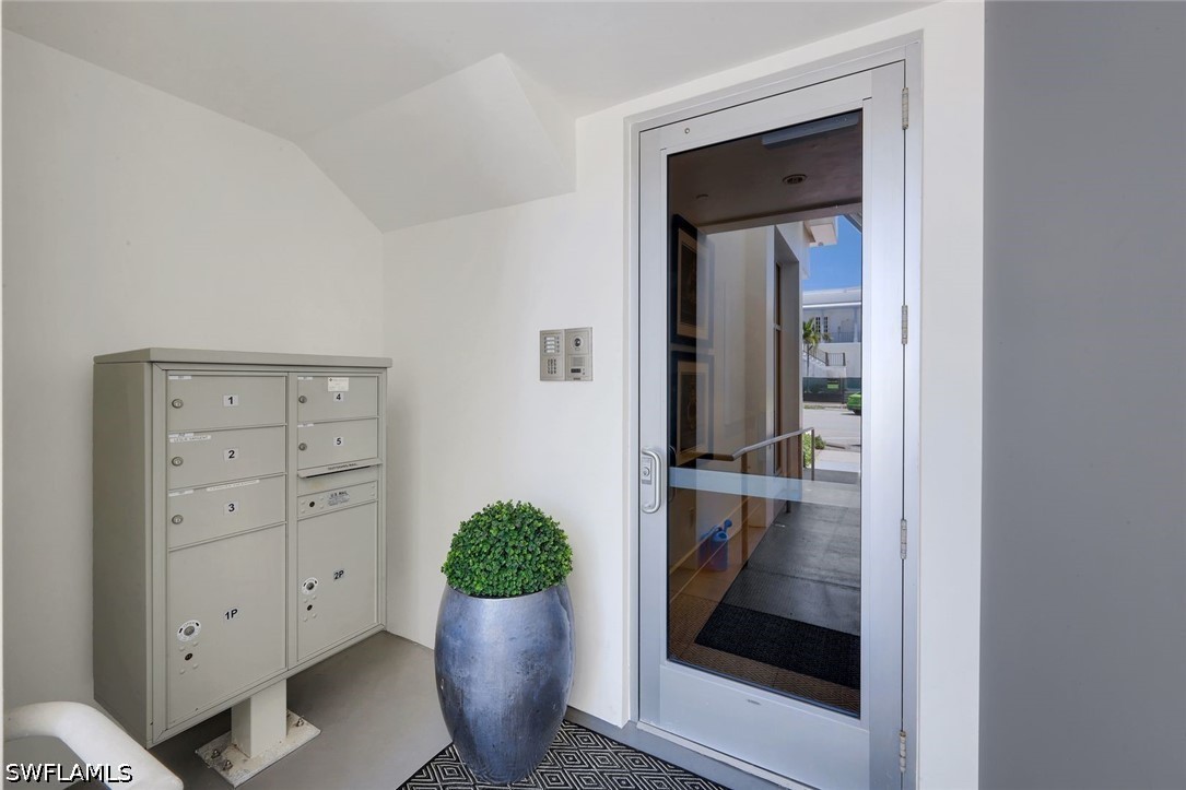 3 Bed Condominium for Sale in 382 Building, photo 34