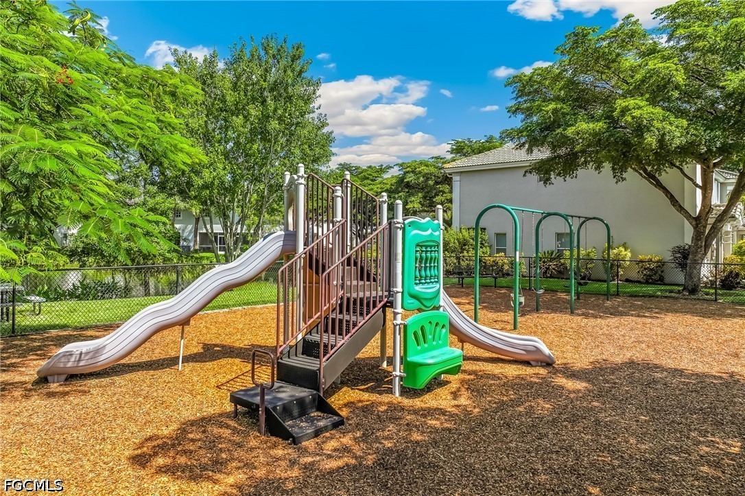 2 Bed Townhouse for Sale in Cypress Landing, photo 34