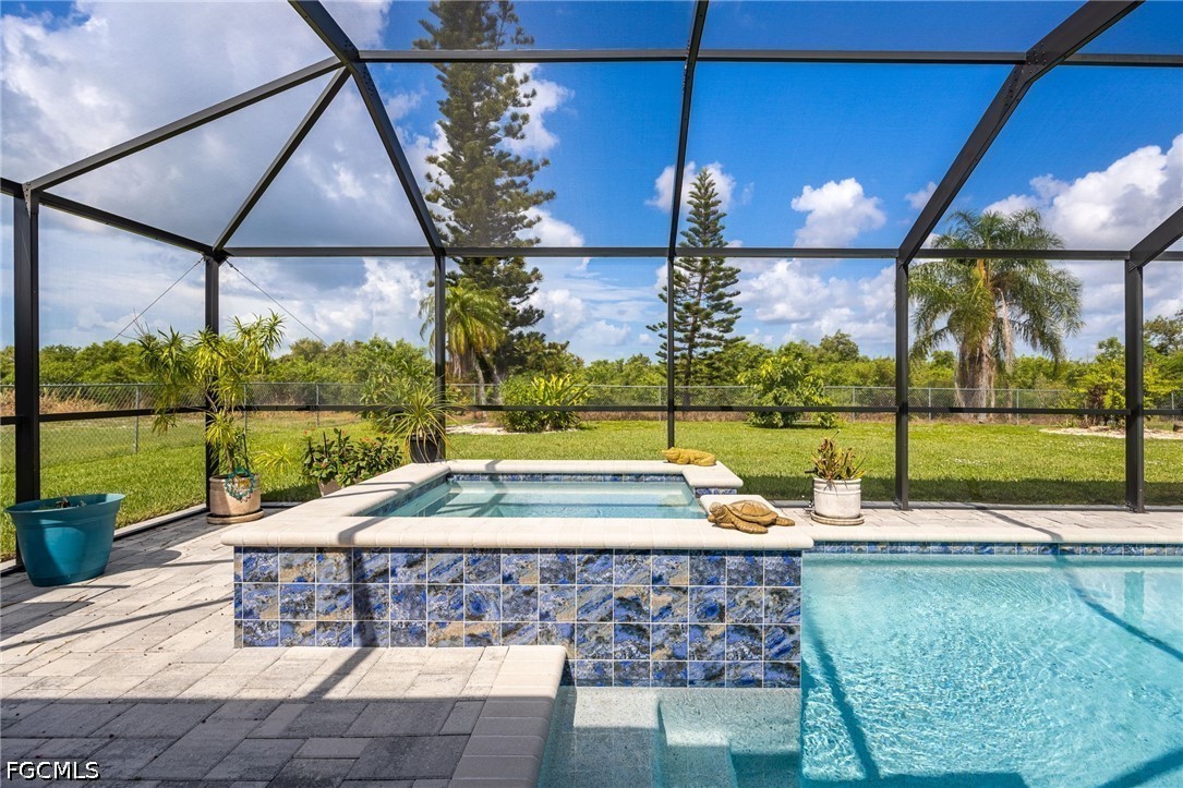 2 Bed Pool Home for Sale in Cape Coral, photo 34