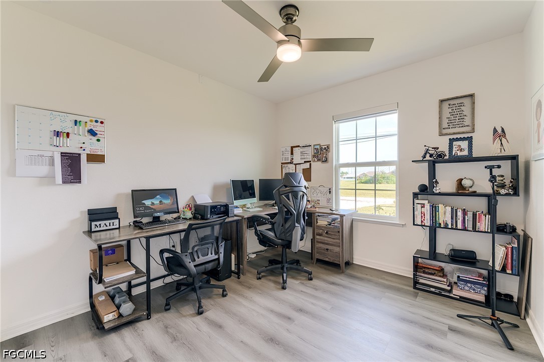 4 Bed SingleFamilyResidence for Sale in Cape Coral, photo 34