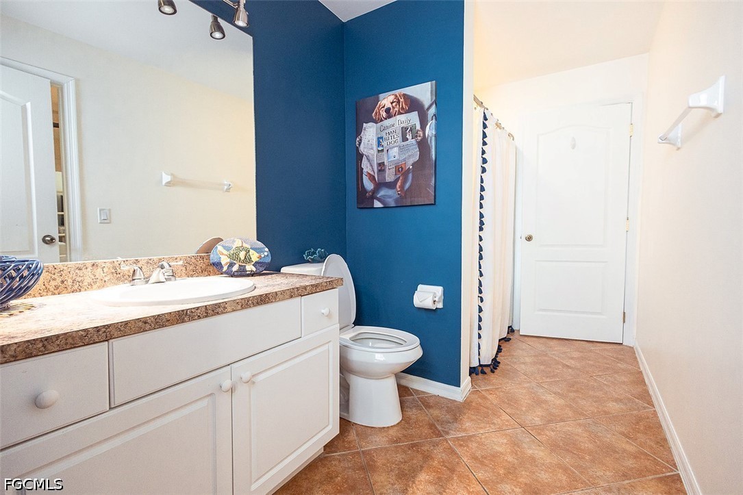 3 Bed SingleFamilyResidence for Sale in Mirror Lakes, photo 34