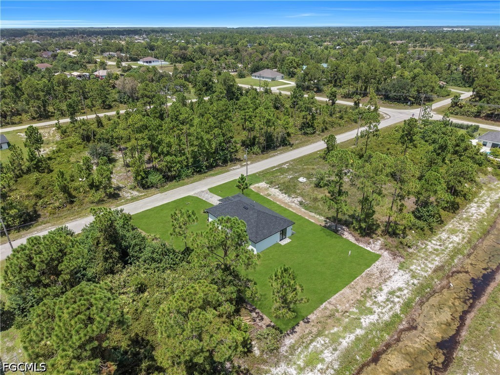 3 Bed SingleFamilyResidence for Sale in Lehigh Acres, photo 34