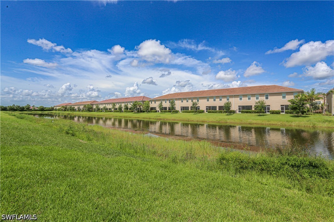 2 Bed Waterfront Home for Sale in Naples, photo 34