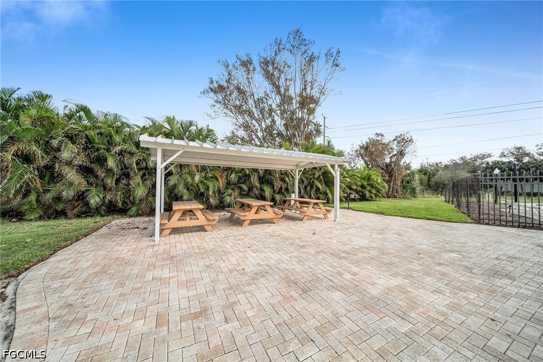 3 Bed SingleFamilyResidence for Sale in The Meadow, photo 34