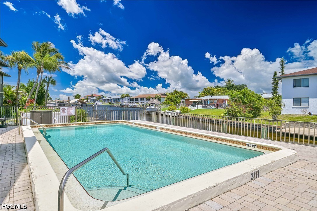 2 Bed Waterfront Home for Sale in Cape Coral, photo 34