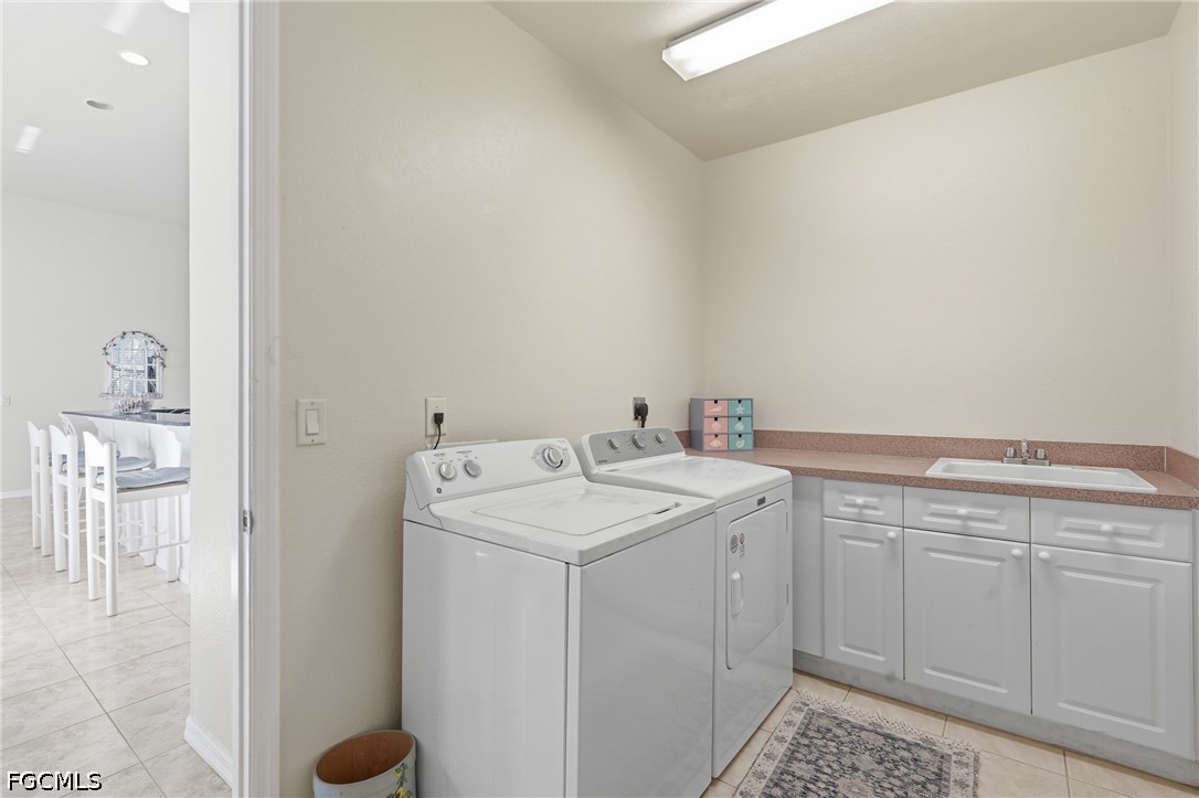 3 Bed Pool Home for Sale in Cape Coral, photo 34