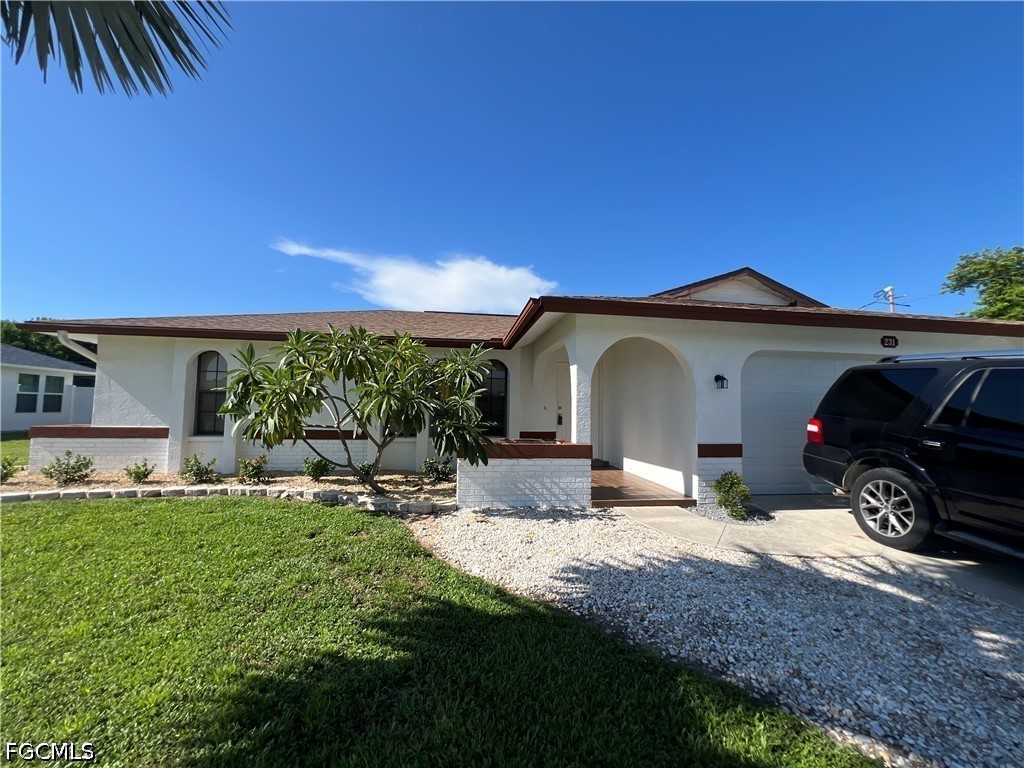 3 Bed SingleFamilyResidence for Sale in Cape Coral, photo 34