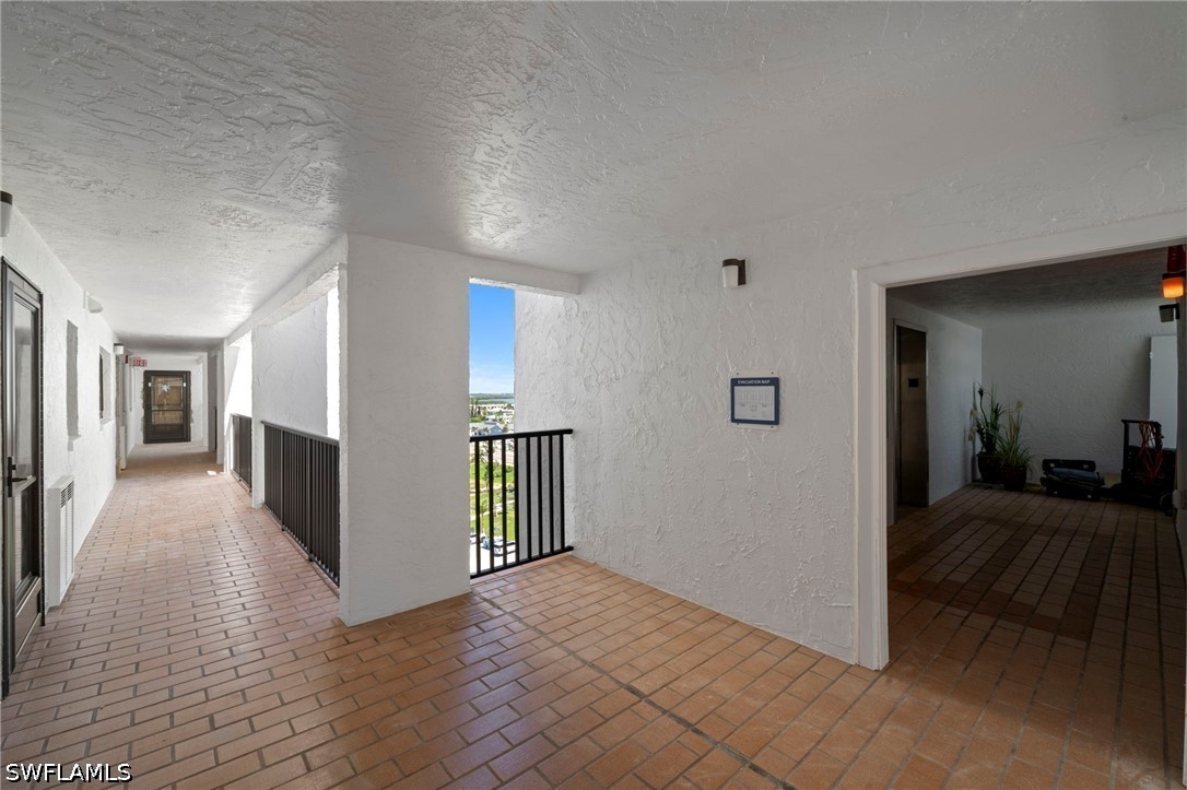 2 Bed Waterfront Home for Sale in Sunset, photo 34