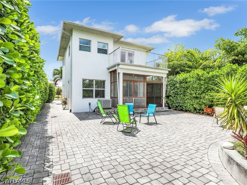 3 Bed SingleFamilyResidence for Sale in Naples, photo 34