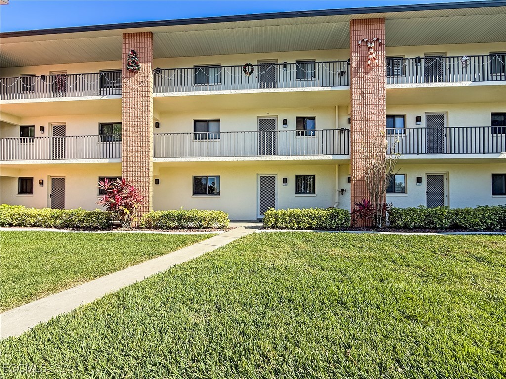 2 Bed Waterfront Home for Sale in North Fort Myers, photo 35