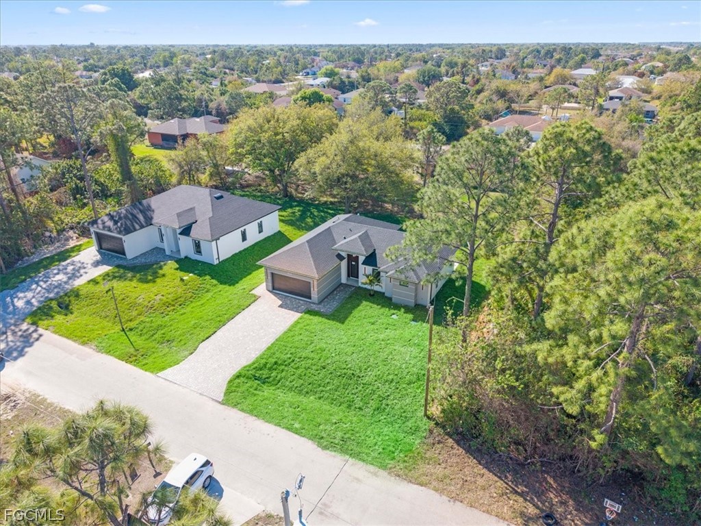 4 Bed SingleFamilyResidence for Sale in Lehigh Acres, photo 35