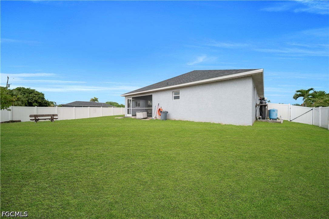 4 Bed SingleFamilyResidence for Sale in Cape Coral, photo 35