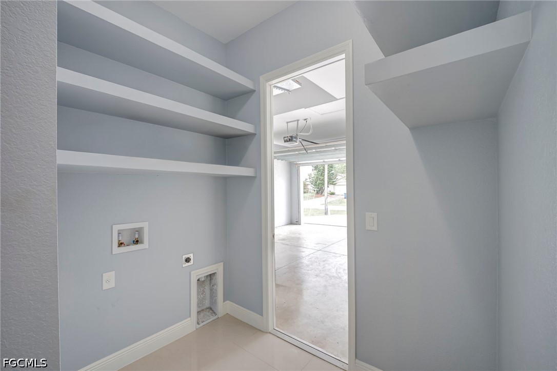 4 Bed SingleFamilyResidence for Sale in Lehigh Acres, photo 35