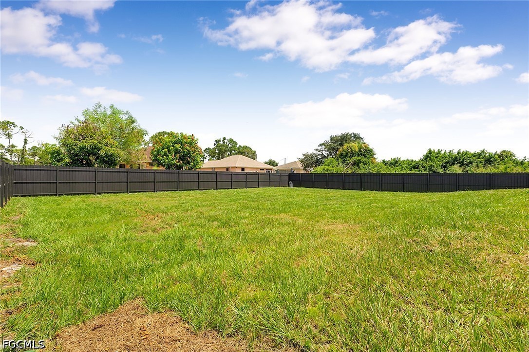 3 Bed SingleFamilyResidence for Sale in Lehigh Acres, photo 35