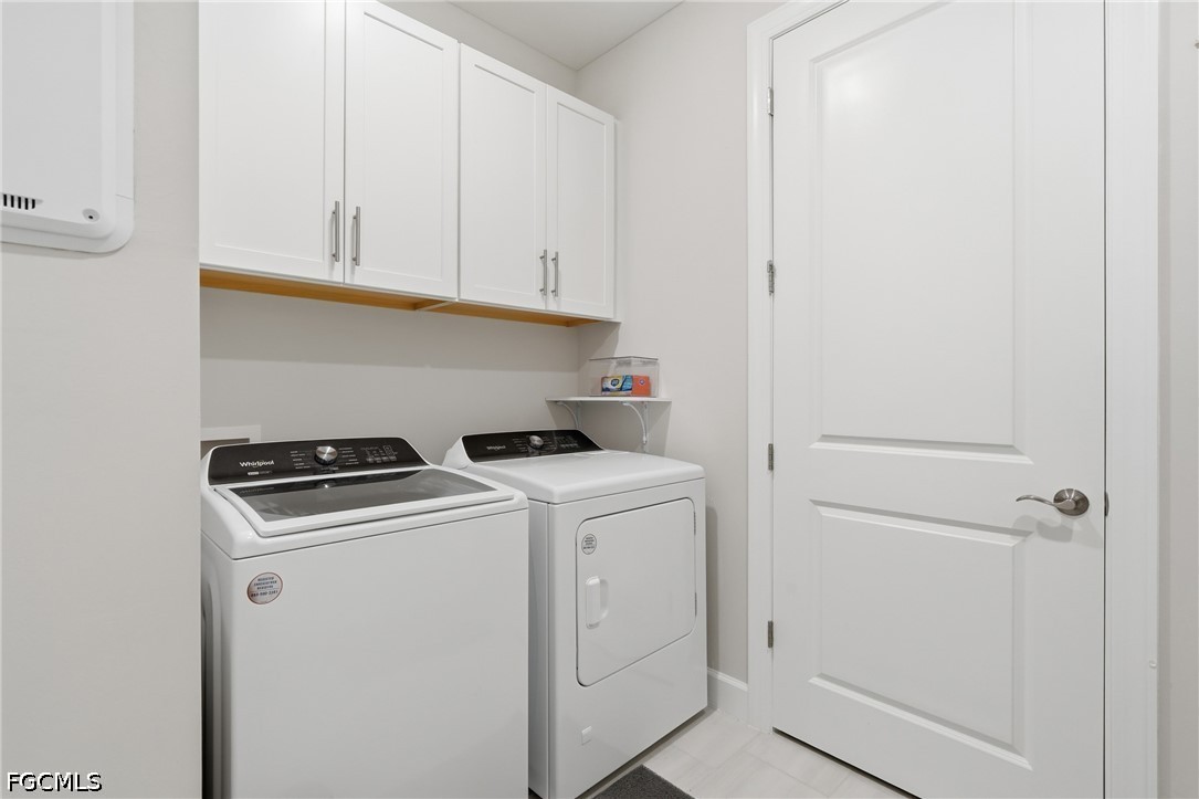 2 Bed SingleFamilyResidence for Sale in North Fort Myers, photo 35