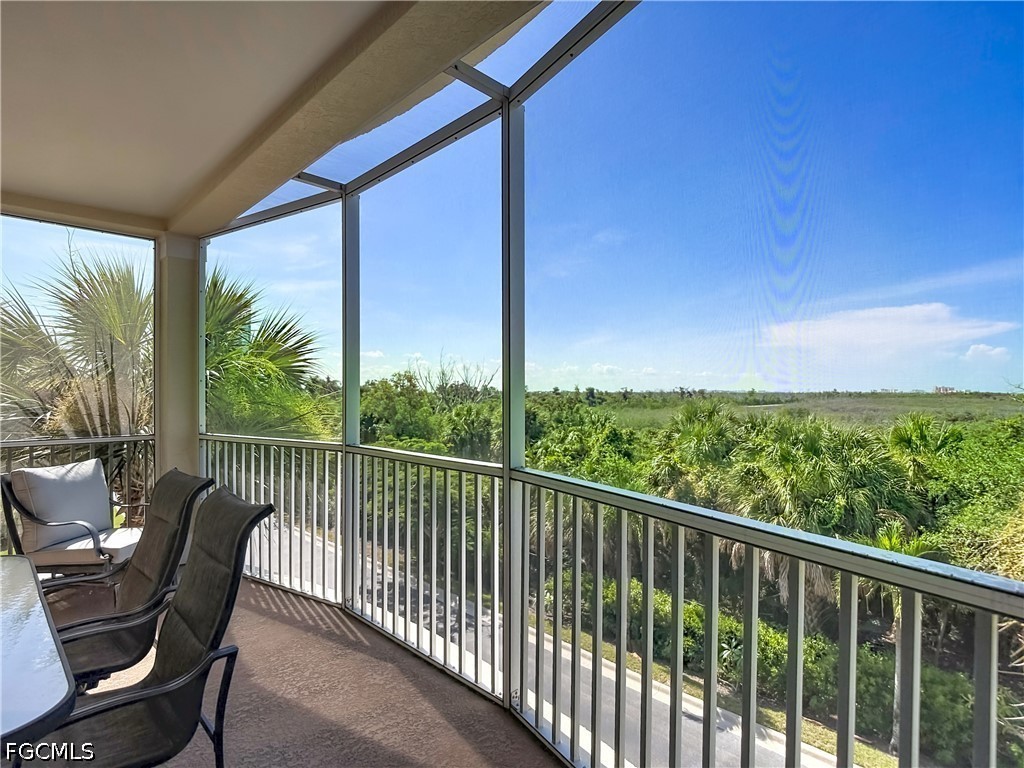 2 Bed Waterfront Home for Sale in Fort Myers, photo 35