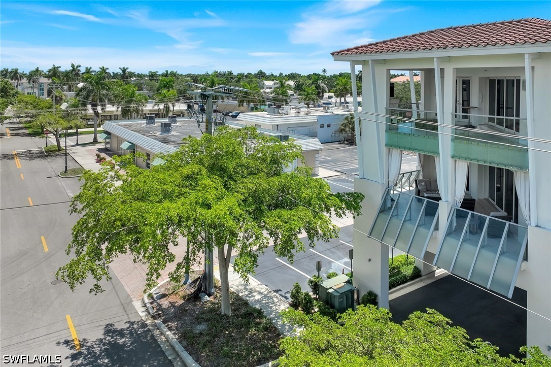 3 Bed Condominium for Sale in 382 Building, photo 35