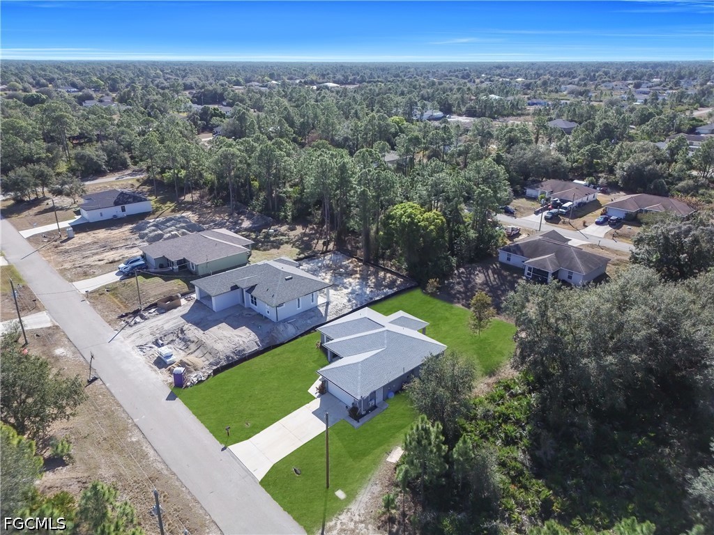 3 Bed SingleFamilyResidence for Sale in Lehigh Acres, photo 35