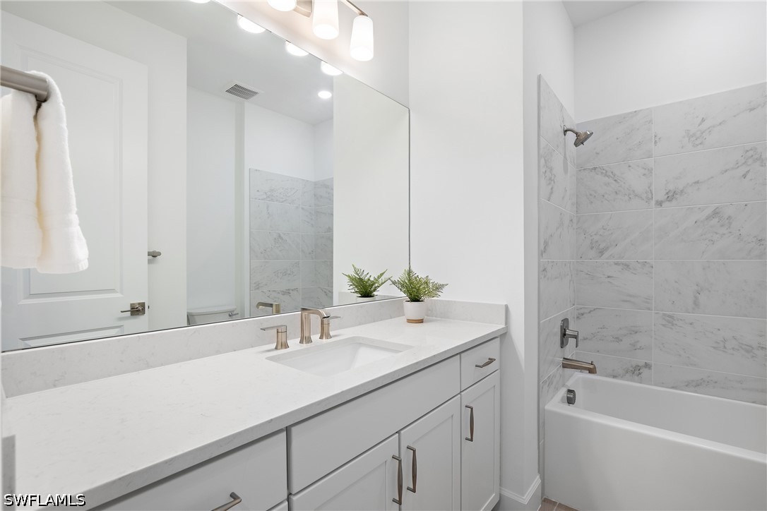 4 Bed SingleFamilyResidence for Sale in Estero, photo 35