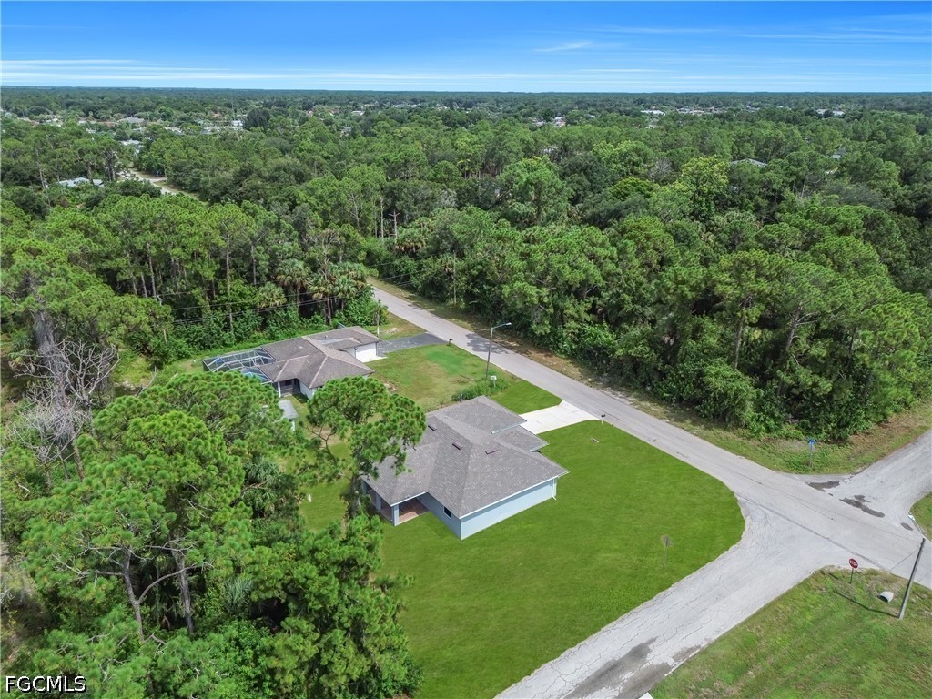 3 Bed SingleFamilyResidence for Sale in Lehigh Acres, photo 35