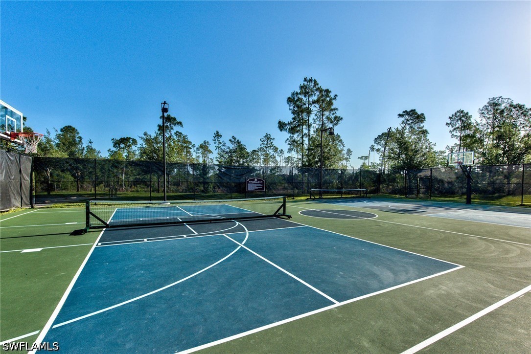3 Bed SingleFamilyResidence for Sale in Naples, photo 35