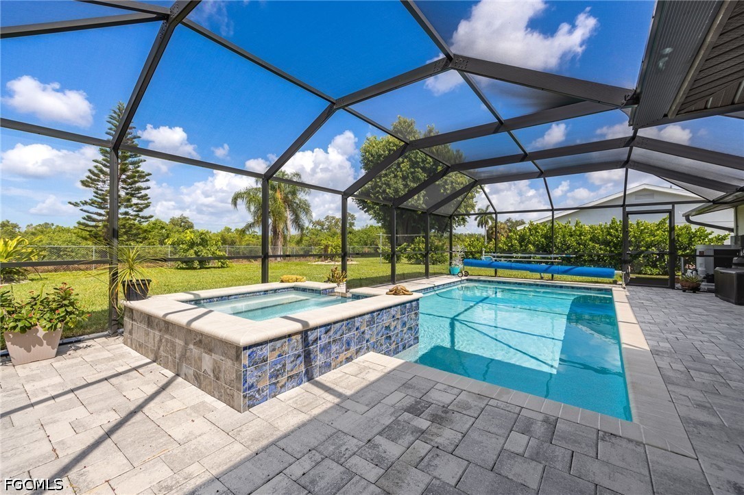 2 Bed Pool Home for Sale in Cape Coral, photo 35