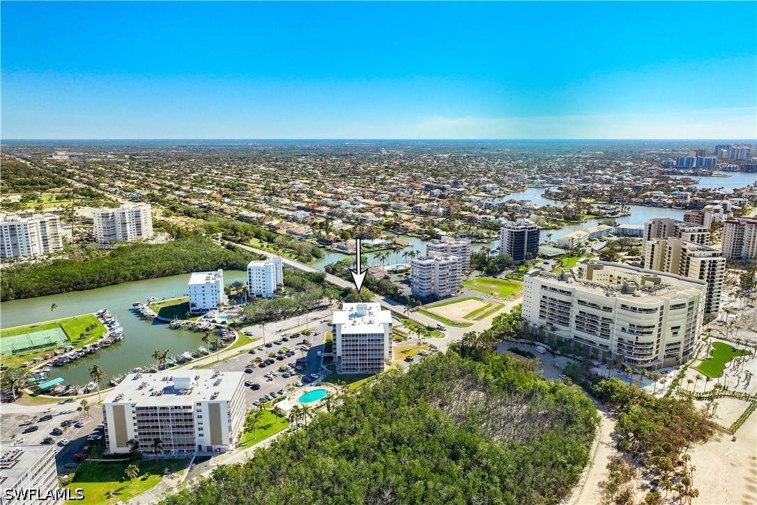 Condominium for Sale in Vanderbilt Towers, photo 35