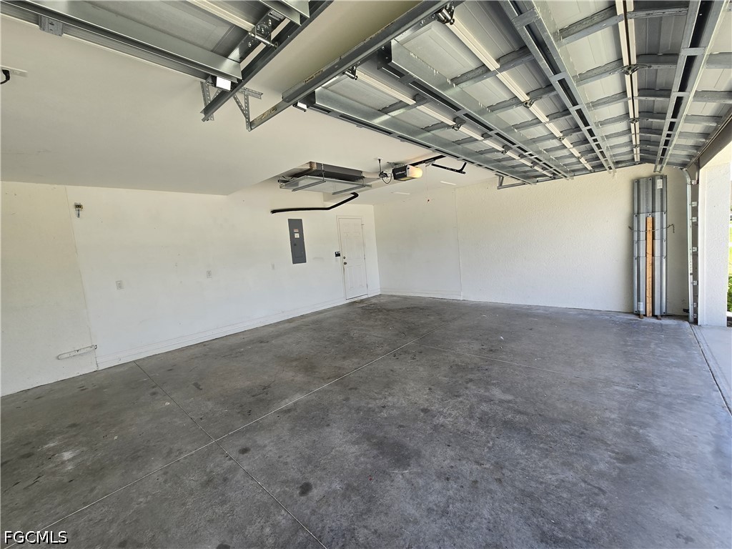 4 Bed Waterfront Home for Sale in Cape Coral, photo 35