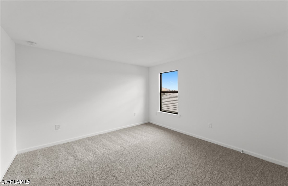 4 Bed SingleFamilyResidence for Sale in Alva, photo 35