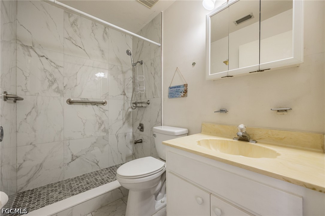 2 Bed Attached for Sale in Pinewood Condominium, photo 35