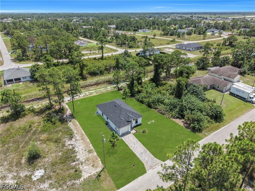 3 Bed SingleFamilyResidence for Sale in Lehigh Acres, photo 35
