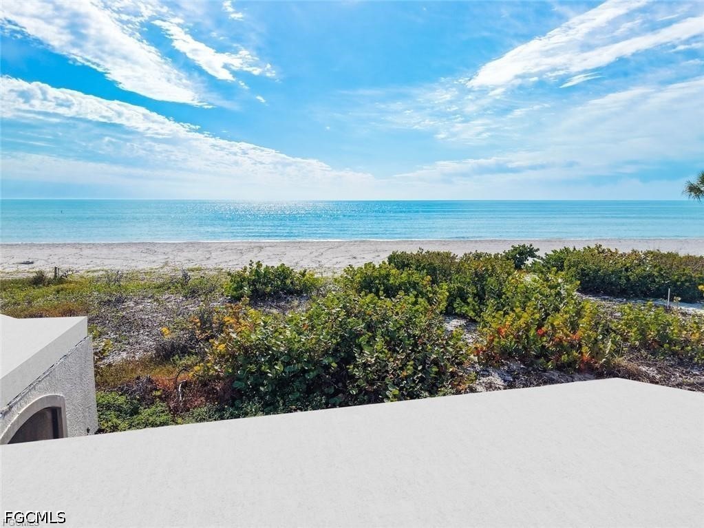 Waterfront Home for Sale in Metes And Bounds, photo 35