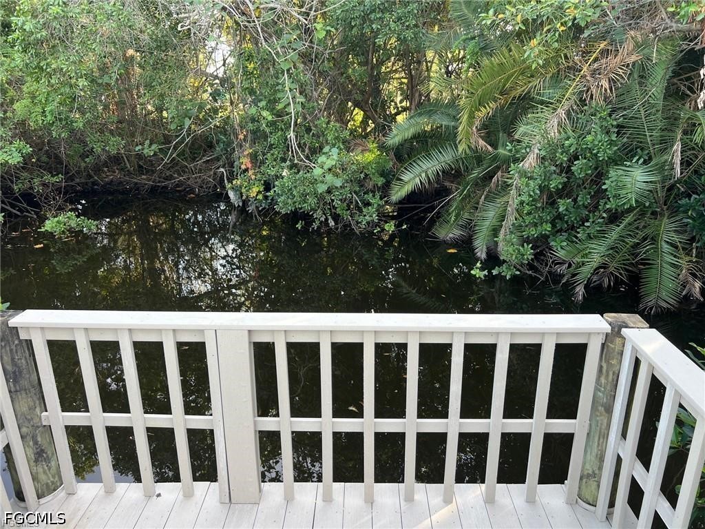 3 Bed Waterfront Home for Sale in Holeusa Estates, photo 35
