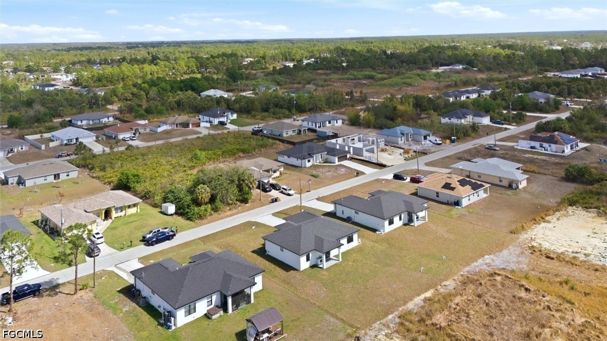 3 Bed SingleFamilyResidence for Sale in Lehigh Acres, photo 35