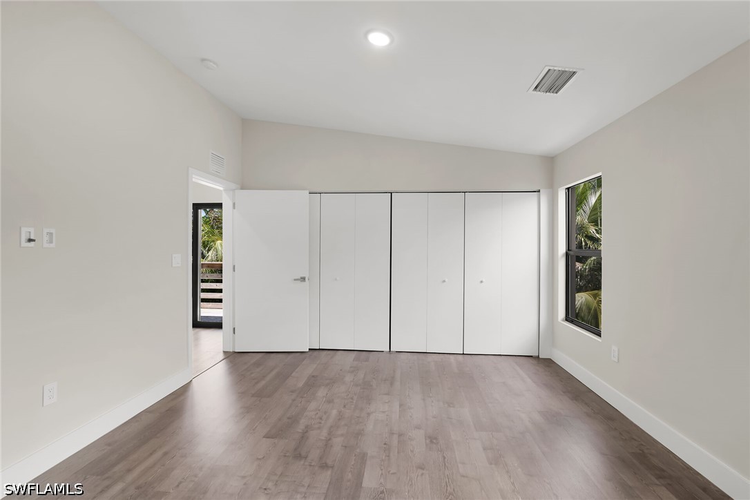 3 Bed SingleFamilyResidence for Sale in Naples, photo 35