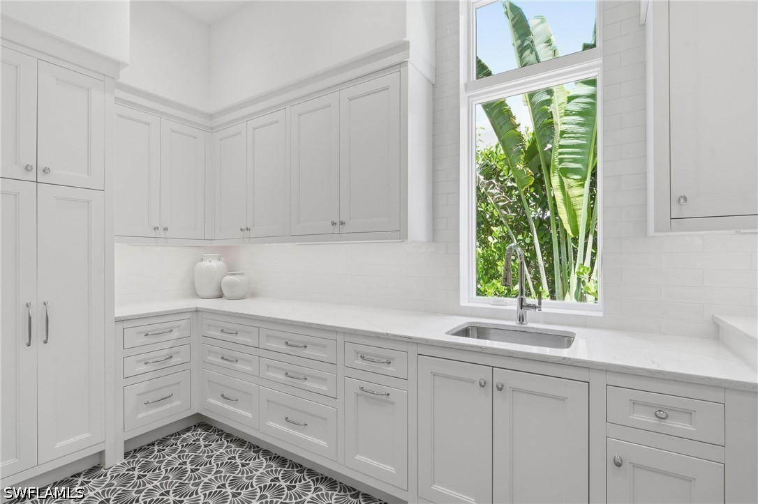 4 Bed Pool Home for Sale in Park Shore, photo 35
