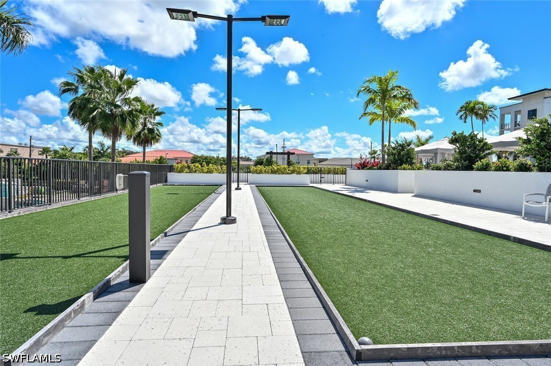 2 Bed Condominium for Sale in Naples, photo 35