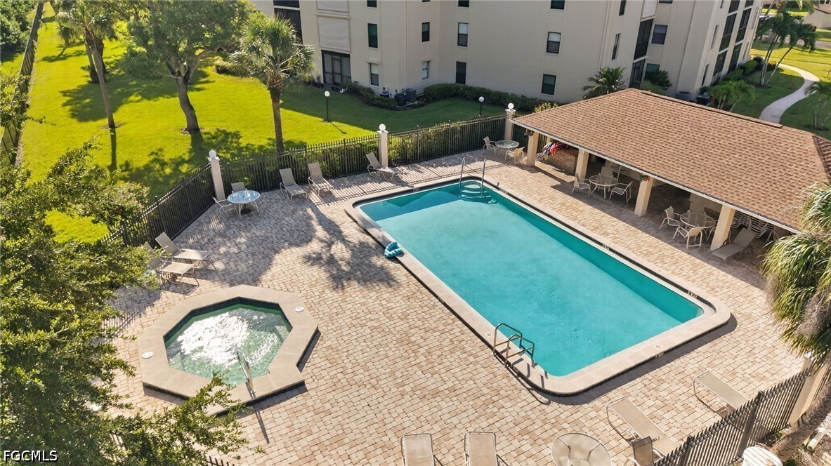 2 Bed Condominium for Sale in Fort Myers, photo 35
