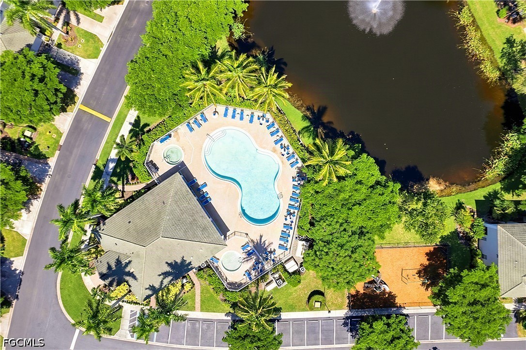 2 Bed Waterfront Home for Sale in Fort Myers, photo 35