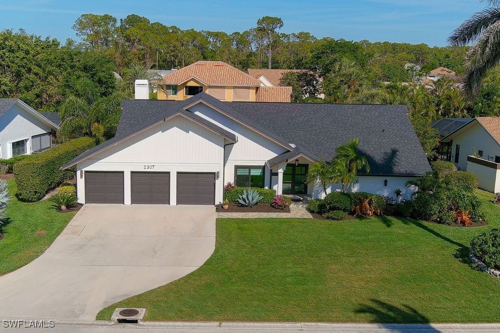 3 Bed Pool Home for Sale in Kings Lake, photo 36