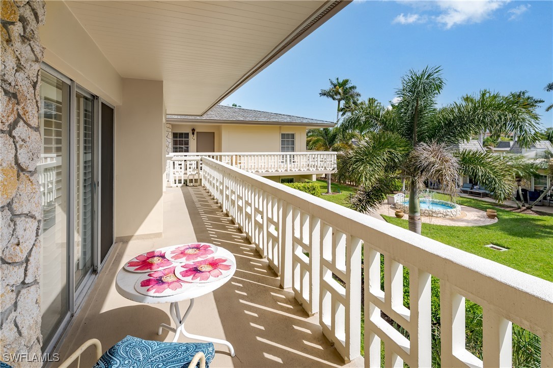 2 Bed Waterfront Home for Sale in Marco Island, photo 36
