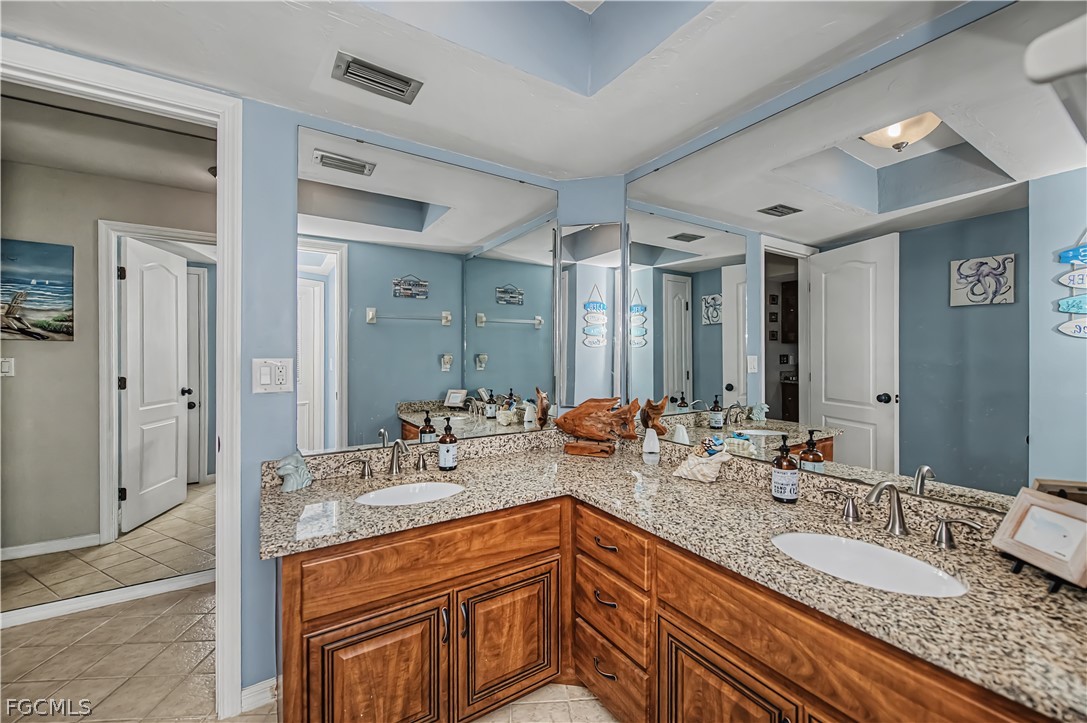 3 Bed Pool Home for Sale in Cape Coral, photo 36