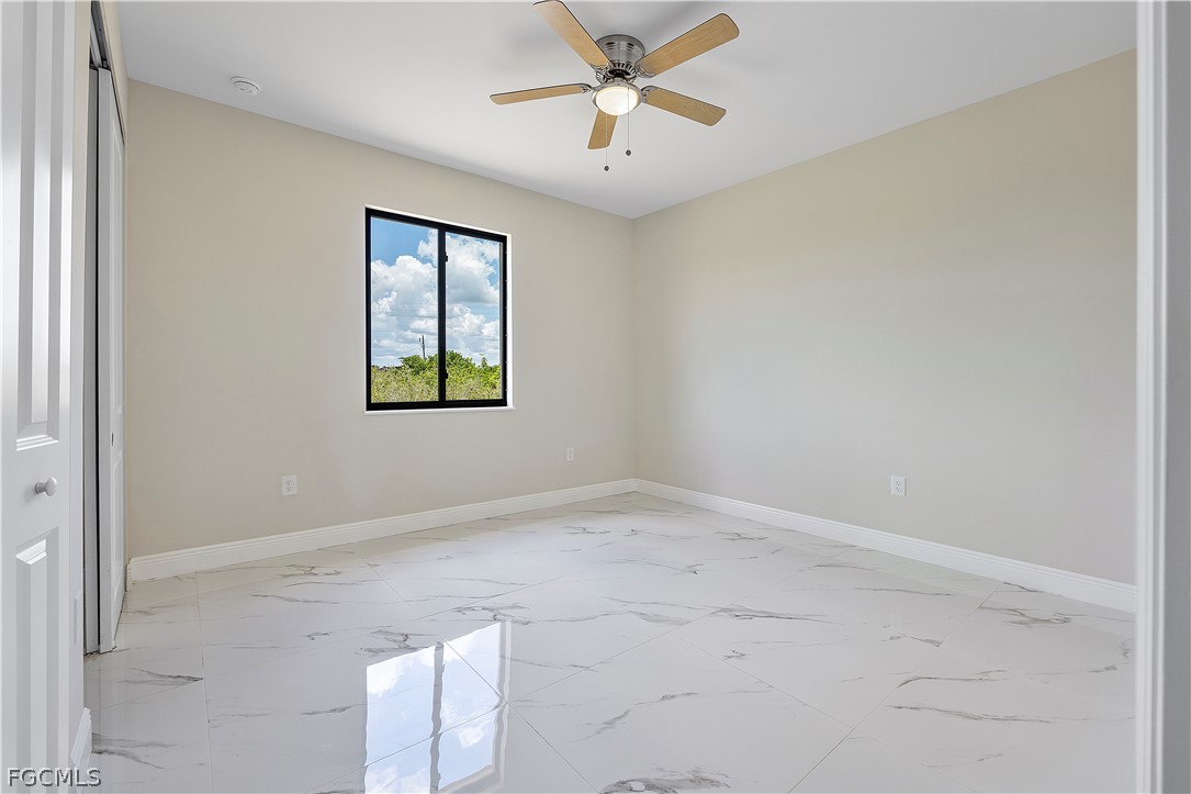 4 Bed SingleFamilyResidence for Sale in Lehigh Acres, photo 36