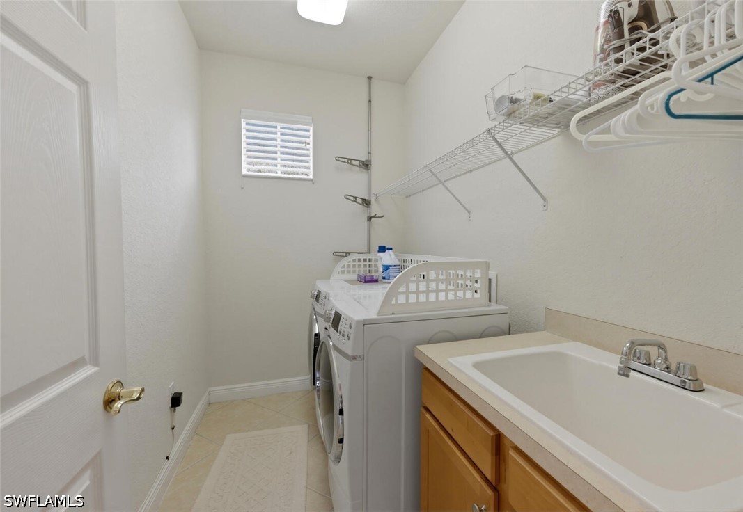 3 Bed Condominium for Sale in Juliana Village, photo 36