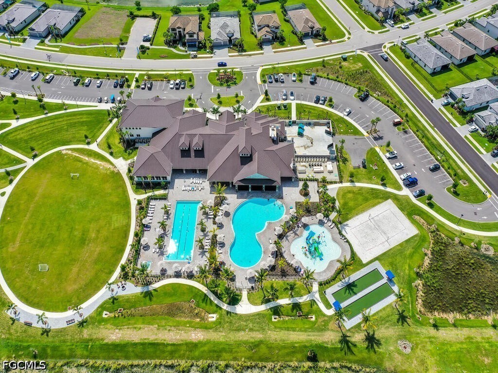 5 Bed SingleFamilyResidence for Sale in Timber Creek, photo 36