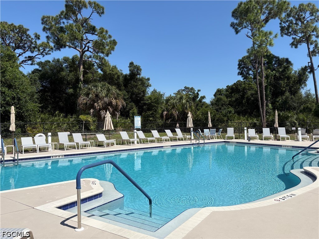 2 Bed Waterfront Home for Sale in Fort Myers, photo 36