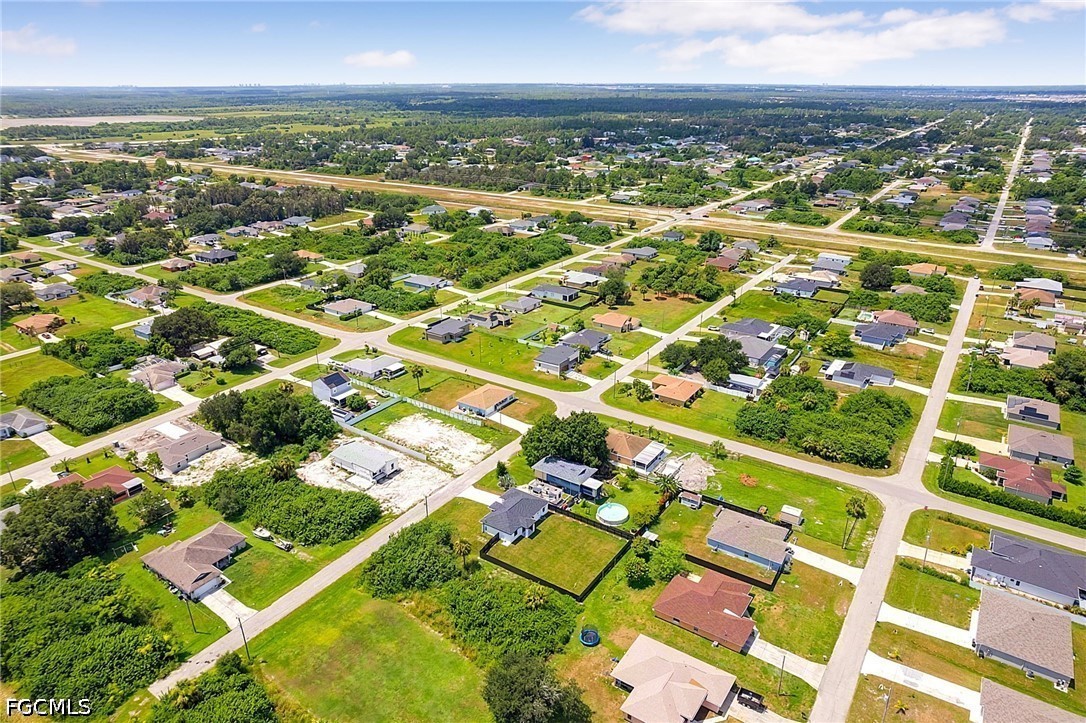 3 Bed SingleFamilyResidence for Sale in Lehigh Acres, photo 36