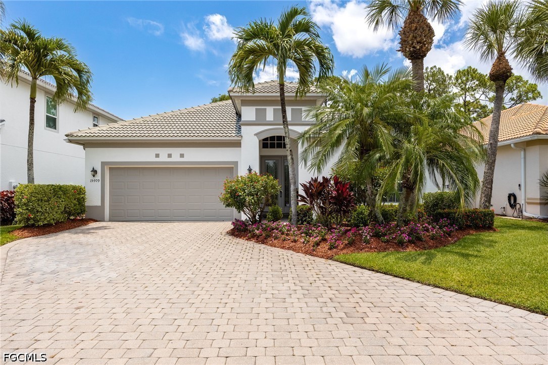 2 Bed SingleFamilyResidence for Sale in Naples, photo 36
